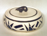 bear-guard-covered-bowl-porcelain